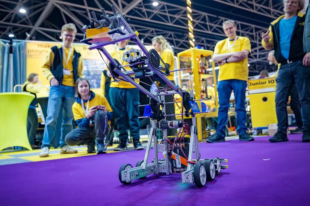 Team aan het werk op de NOT